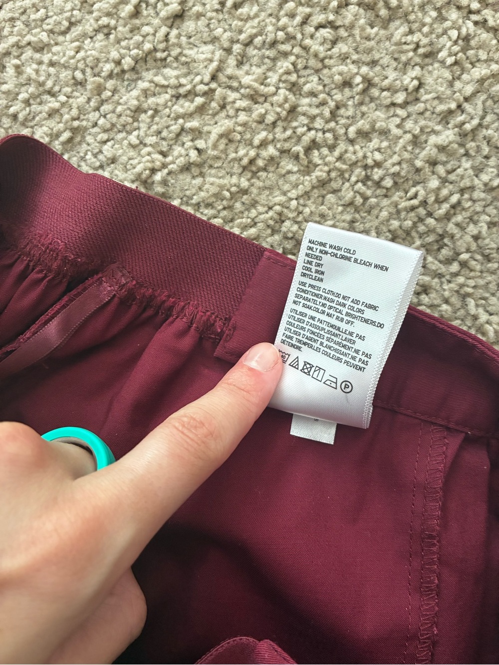 Uniqlo Elastic Waist A-Line Midi Skirt in Deep Burgundy - Picture 6 of 6